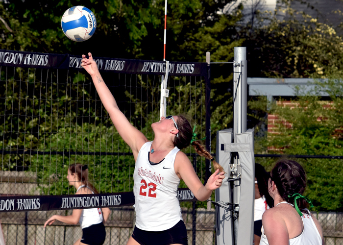 Huntingdon earns first 5-0 win in beach volleyball