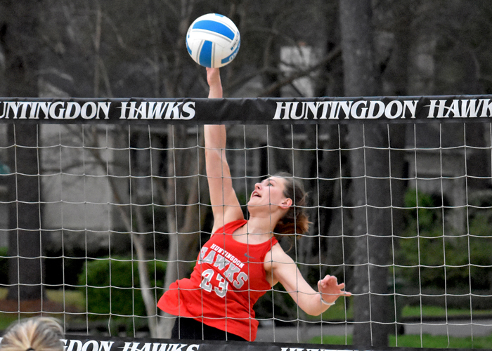 Beach volleyball opens season with loss at NAIA University of Mobile