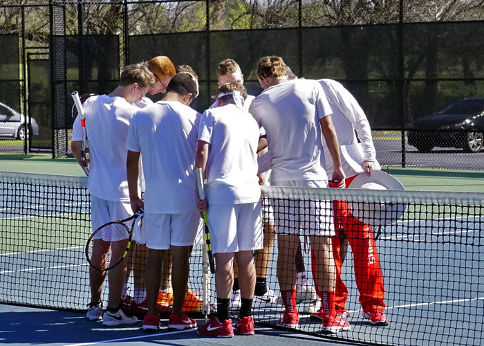 Hawks close out spring break trip with loss at Eckerd