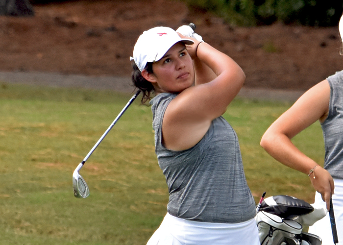 Vanessa Leiterman shot a 1-over-par 73 on Monday and leads the field after the first round of the BSC Southern Shootout.