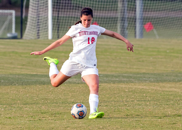 Coco Burgess scored Huntingdon's only goal in a 3-1 loss to Maryville on Saturday. (Photo by Lisa Pearson)