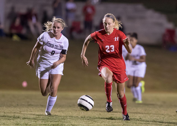 Meredith Harrison scored Huntingdon's goal in a 3-1 loss at Rhodes College on Wednesday night. (Photo by Lisa Pearson)