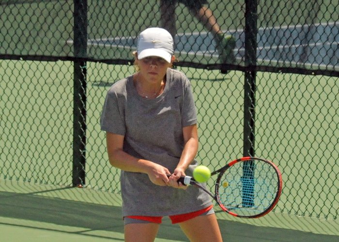 Women’s tennis knocks off Albany State