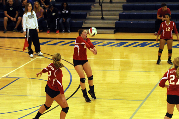 Huntingdon volleyball loses to Agnes Scott in four games
