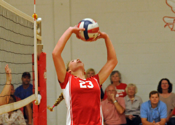 Volleyball picks up second win in four matches