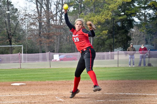 Meadows’ no-hitter helps Lady Hawks complete sweep of Covenant