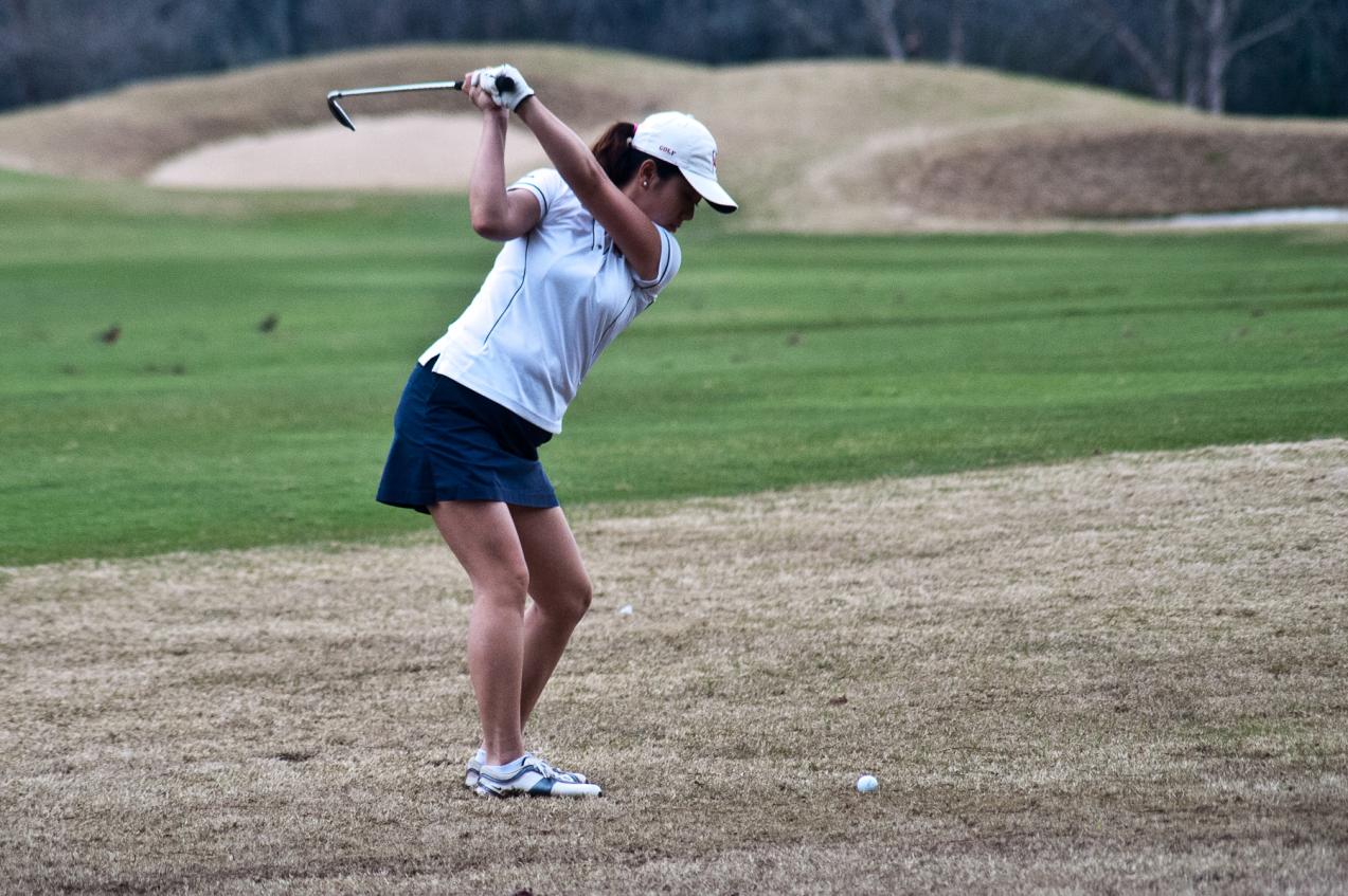 Lady Hawks in 7th after first round of Piedmont Spring Invitational