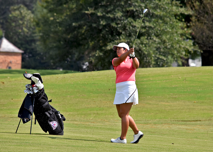 Leiterman and Hickson lead 1st-place Lady Hawks in Rhodes Invitational