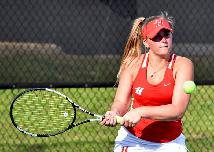 Freshman Dusty Catala won at No. 1 singles in Huntingdon's win over Maryville on Sunday. (Photo by Wesley Lyle)
