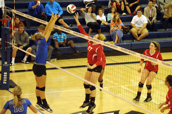 Huntingdon volleyball closes out home schedule