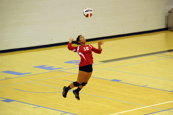 Huntingdon volleyball earns first conference win